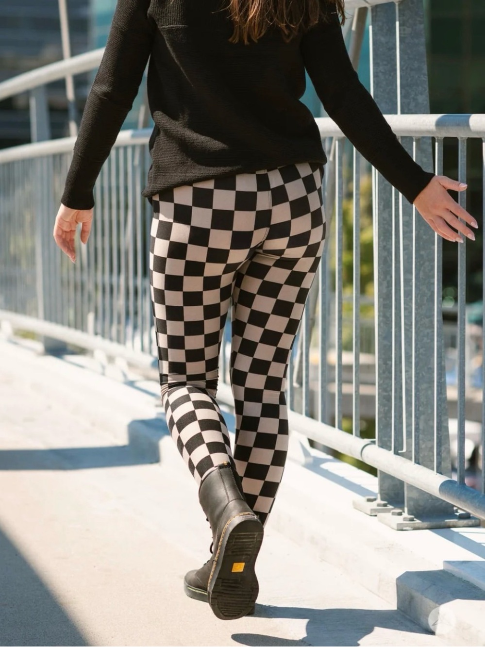 Checkered Leggings in Black & White